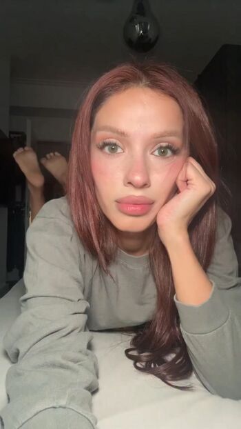 Full leaked Extraemilyy private onlyfans photo