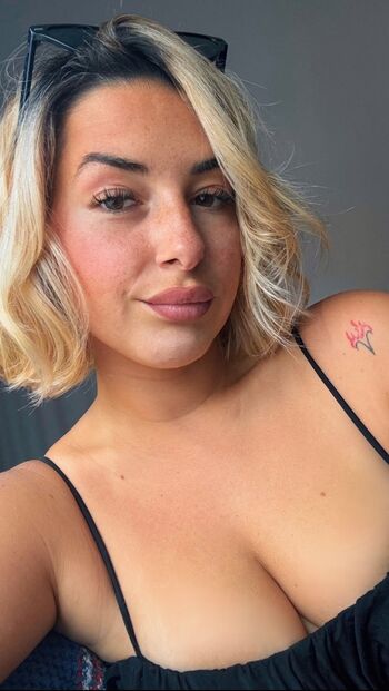 Full leaked Ezgi ergenc private onlyfans photo