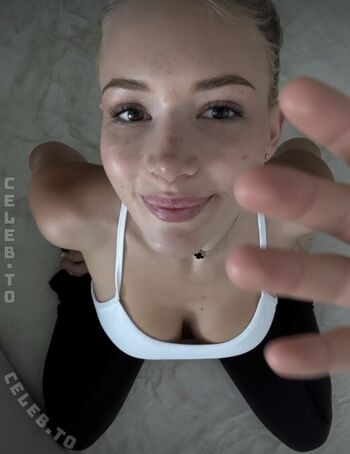 Full leaked Fabienne private onlyfans photo