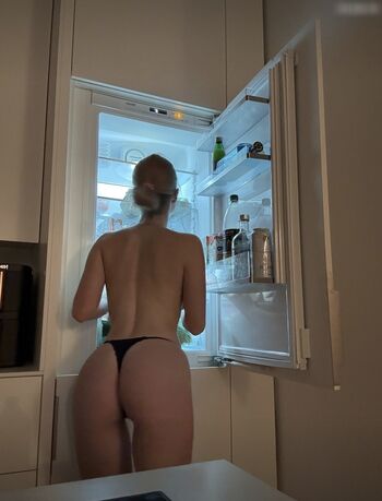 Full leaked Fabienne private onlyfans photo