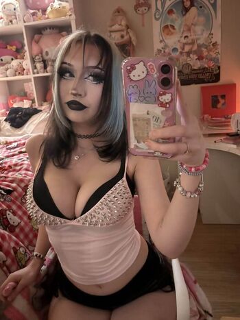 Full leaked Fairycins private onlyfans photo
