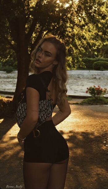 Full leaked Fake nude private onlyfans photo