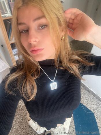 Full leaked Fallenangellu private onlyfans photo