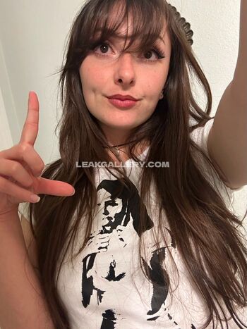 Full leaked Fallforava private onlyfans photo