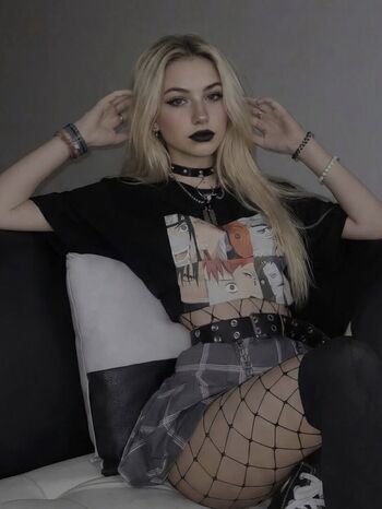 Full leaked Fallonangel private onlyfans photo