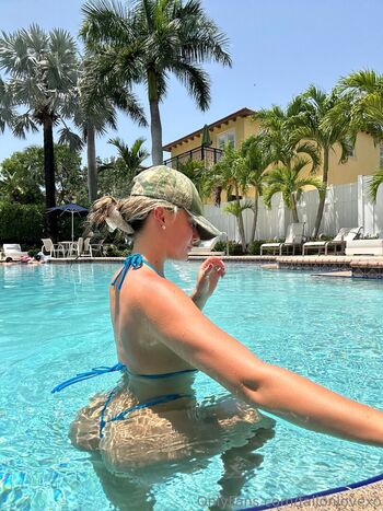 Full leaked Fallonlovexo private onlyfans photo