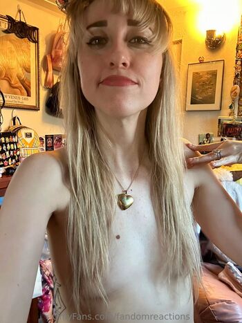 Full leaked Fandomreactions private onlyfans photo