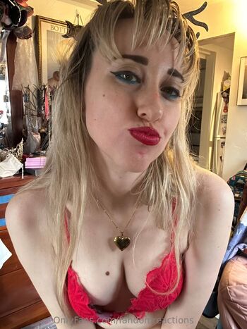 Full leaked Fandomreactions private onlyfans photo
