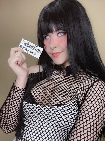 Full leaked Fanywaifu private onlyfans photo