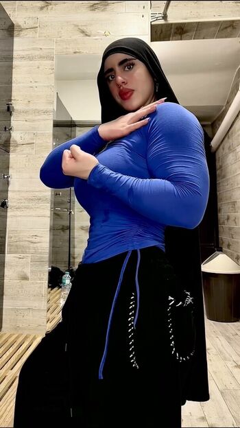 Full leaked Fatemaelnemrr private onlyfans photo