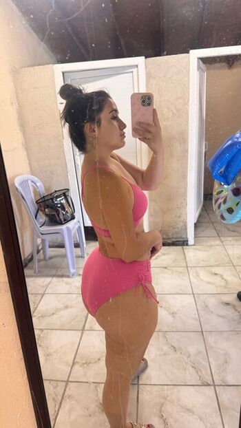 Full leaked Fatmaakonca private onlyfans photo