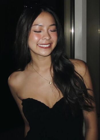 Full leaked Faustinavu private onlyfans photo