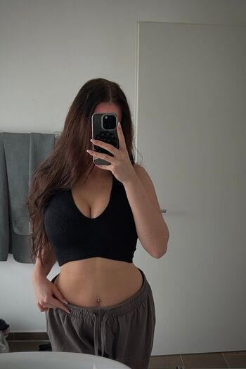 Full leaked Fayesxh private onlyfans photo