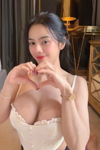 Full leaked Fbyana page private onlyfans photo