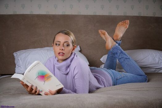 Full leaked Jillyjeanbean/ private onlyfans photo