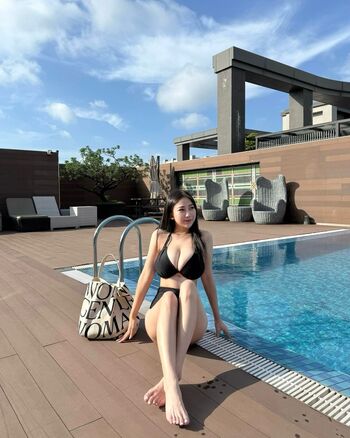 Full leaked Feifeihsieh page private onlyfans photo