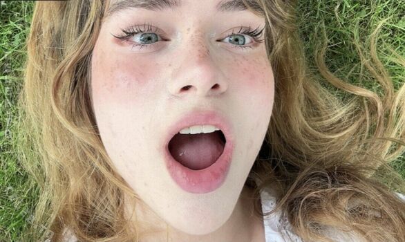 Full leaked Felinenyaa page private onlyfans photo