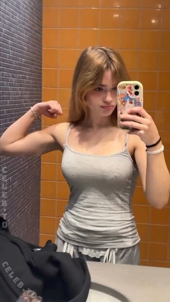 Full leaked Felinenyaa page private onlyfans photo