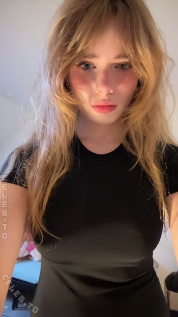 Full leaked Felinenyaa page private onlyfans photo