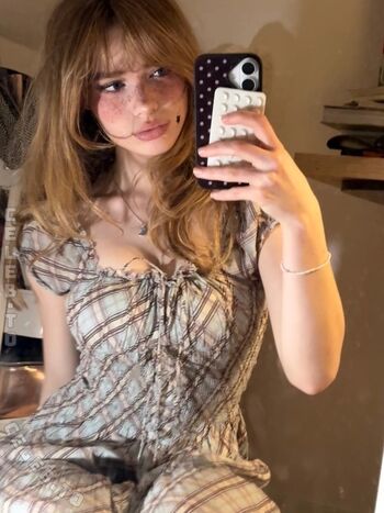 Full leaked Felinenyaa page private onlyfans photo