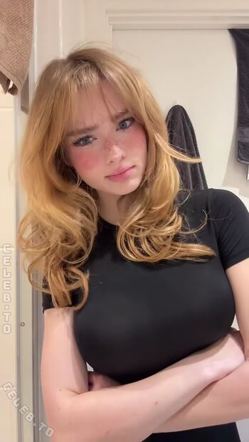 Full leaked Felinenyaa page private onlyfans photo