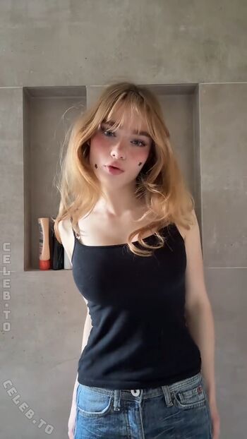 Full leaked Felinenyaa page private onlyfans photo