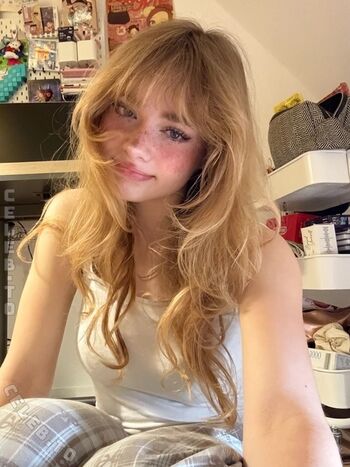 Full leaked Felinenyaa page private onlyfans photo