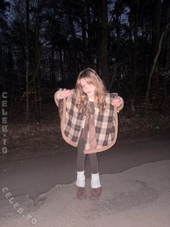 Full leaked Felinenyaa private onlyfans photo