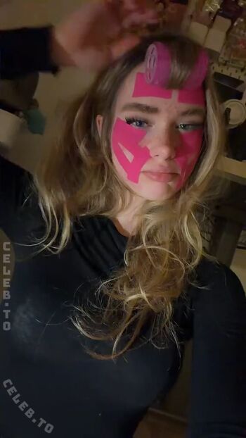 Full leaked Felinenyaa private onlyfans photo