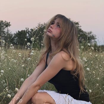 Full leaked Felinenyaa private onlyfans photo