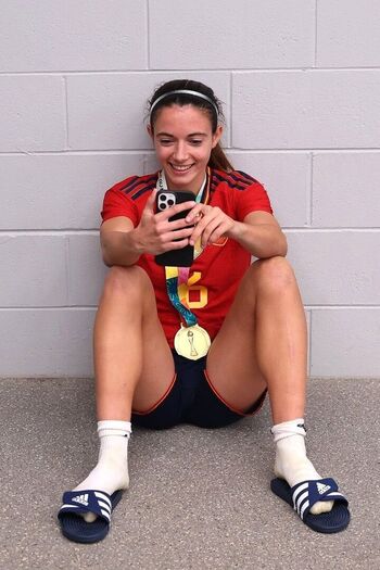 Full leaked Female football page private onlyfans photo