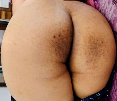 Full leaked Femboy ass private onlyfans photo