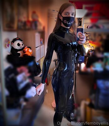 Full leaked Femboyellis private onlyfans photo
