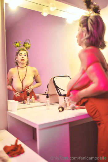 Full leaked Fenice modella private onlyfans photo