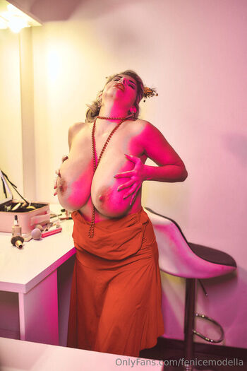 Full leaked Fenice modella private onlyfans photo
