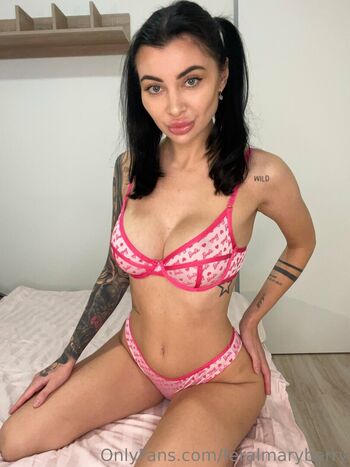 Full leaked Feralmaryberry private onlyfans photo