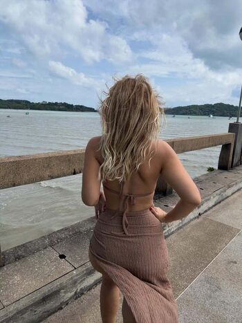 Full leaked Fidan atalay page private onlyfans photo