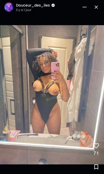 Full leaked Fille des ile private onlyfans photo