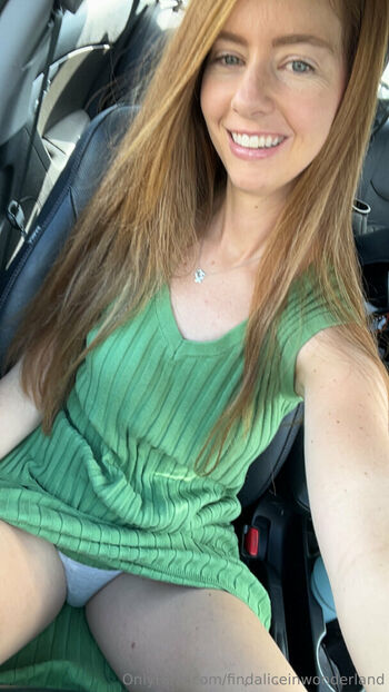 Full leaked Findaliceinwonderland page private onlyfans photo