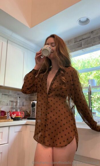 Full leaked Findaliceinwonderland page private onlyfans photo