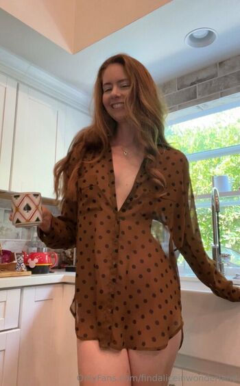 Full leaked Findaliceinwonderland page private onlyfans photo