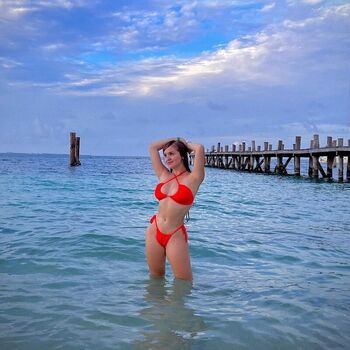 Full leaked Fiochavesch private onlyfans photo