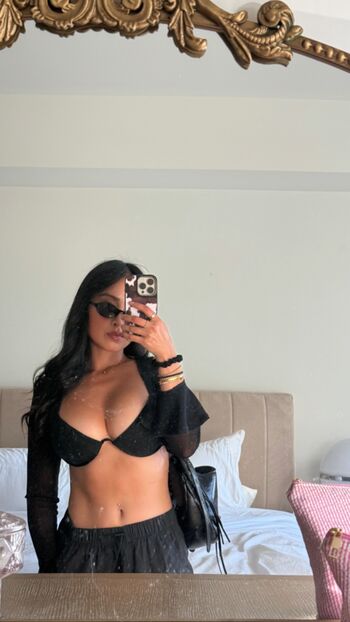 Full leaked Fionaleona private onlyfans photo