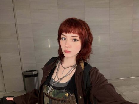 Full leaked Fishtanklive private onlyfans photo