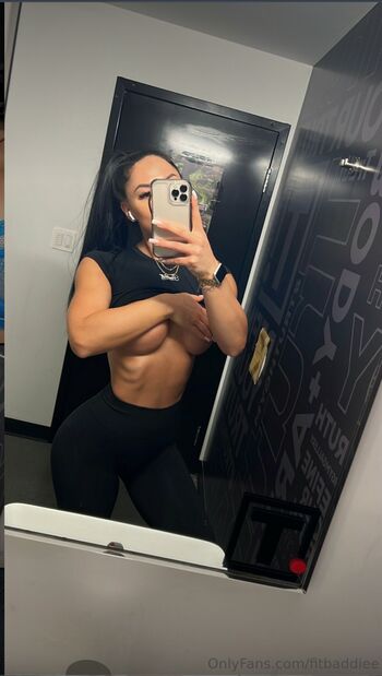 Full leaked Fitbaddiee private onlyfans photo
