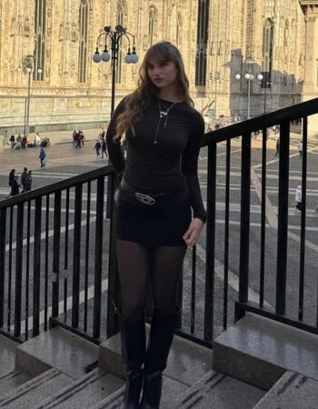 Full leaked Fitbyalx private onlyfans photo