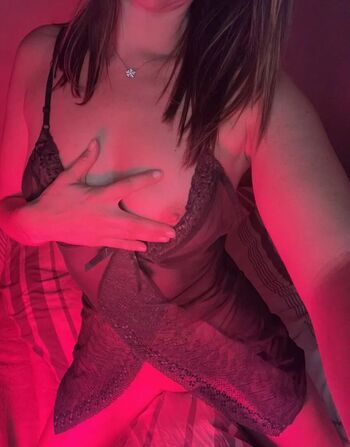 Full leaked Fitflame private onlyfans photo