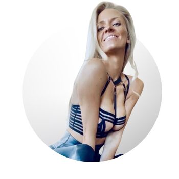 Full leaked Fitmom private onlyfans photo