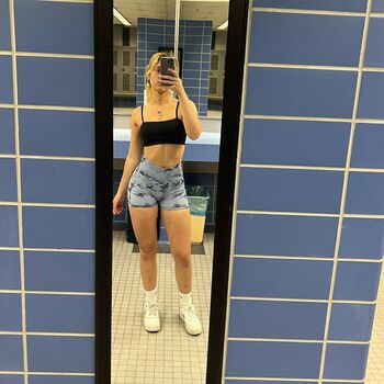 Full leaked Fitmonlee page private onlyfans photo