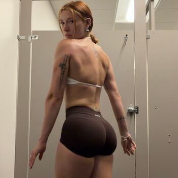 Full leaked Fitpoppi private onlyfans photo